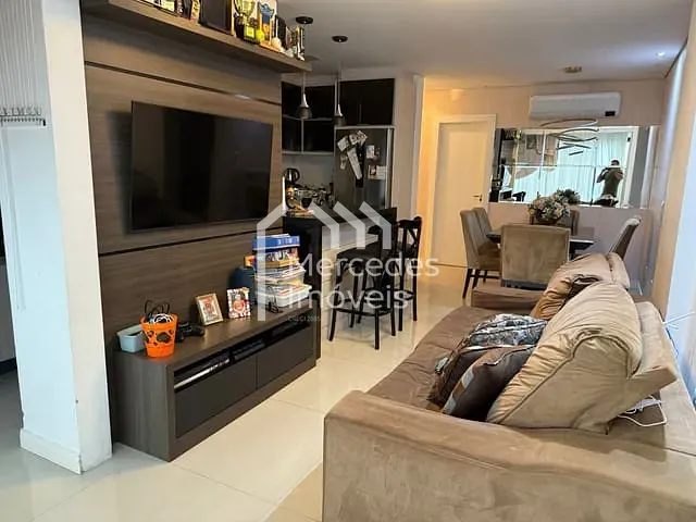 Apartamento com 78m² 2 quartos e 3 banheiros, para alugar, no bairro Fazenda em Itajaí