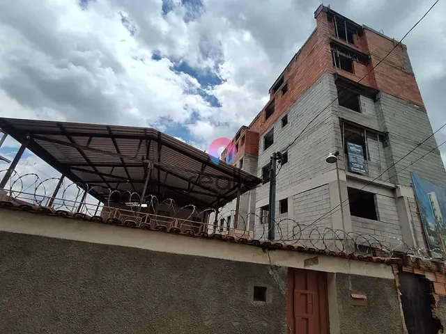 Apartamento 3 quartos e 2 banheiros, à venda, no bairro Coqueiros em Belo Horizonte