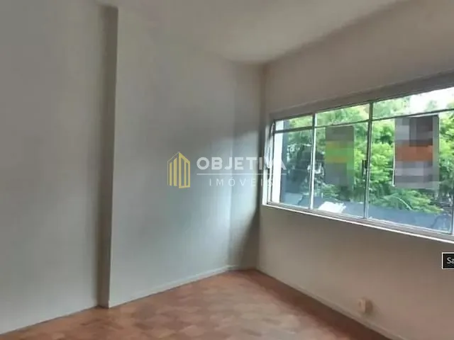 Apartamento 3 quartos e 2 banheiros, para alugar, no bairro Moinhos de Vento em Porto Alegre