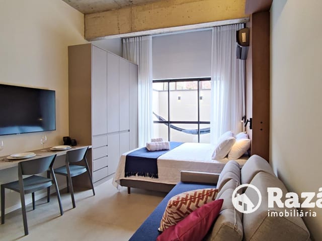 Apartamento 1 quarto e 1 banheiro, para alugar, no bairro Água Verde em Curitiba