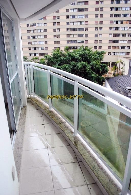 Apartamento, 2 quartos, 72 m² - Foto 2