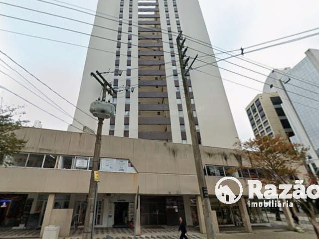 Apartamento 3 quartos e 3 banheiros, para alugar, no bairro Água Verde em Curitiba