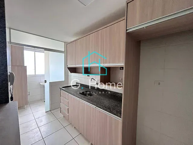 Apartamento com 74m² 3 quartos e 2 banheiros, para alugar, no bairro Centro em Londrina