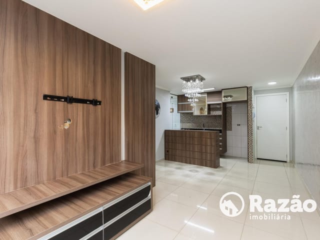 Apartamento 2 quartos e 1 banheiro, para alugar, no bairro Santa Quitéria em Curitiba