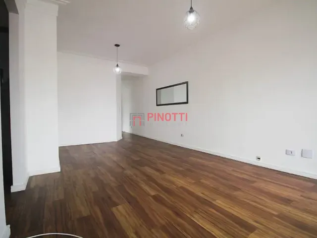Apartamento 2 quartos e 2 banheiros, para alugar, no bairro Vila Valparaíso em Santo André