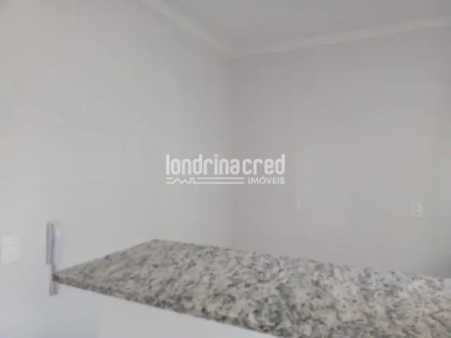 Apartamento 2 quartos e 1 banheiro, à venda, no bairro Colinas em Londrina