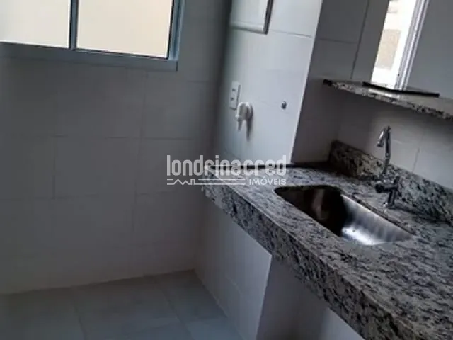 Apartamento 2 quartos e 1 banheiro, à venda, no bairro Colinas em Londrina