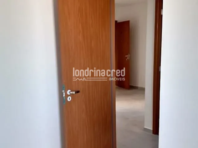 Apartamento 2 quartos e 1 banheiro, à venda, no bairro Colinas em Londrina
