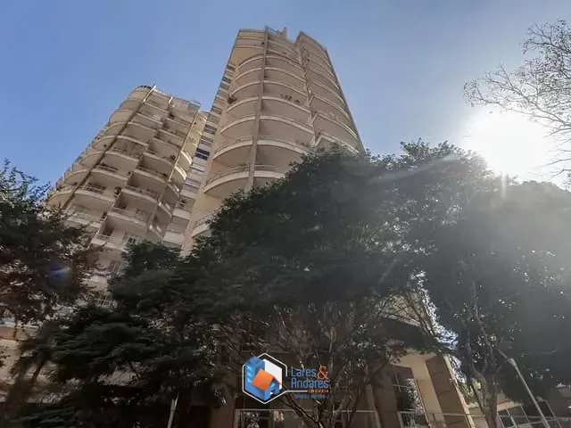Apartamento 2 quartos e 4 banheiros, à venda, no bairro Vila Nova Conceição em São Paulo