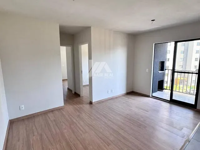 Apartamento 2 quartos e 2 banheiros, à venda ou para alugar, no bairro Batel em Guarapuava