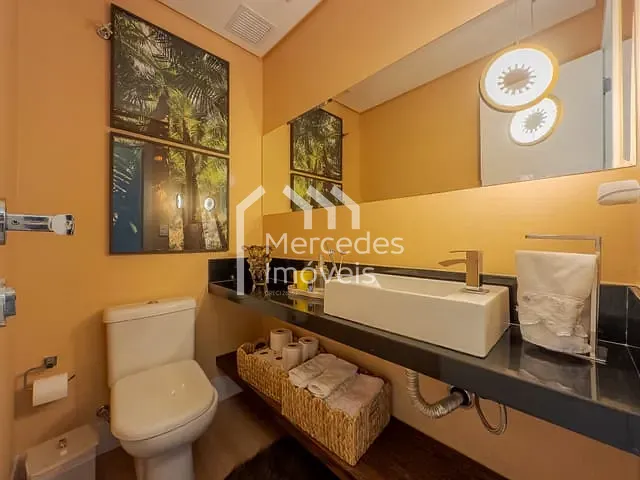 Apartamento com 259m² 3 quartos e 4 banheiros, para alugar, no bairro Centro em Itajaí
