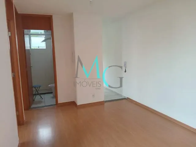 Apartamento 2 quartos e 1 banheiro, à venda, no bairro Cosmos em Rio de Janeiro