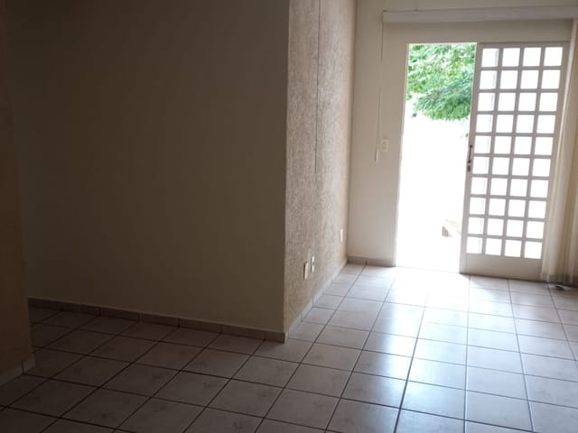 Apartamento 2 quartos e 1 banheiro, à venda, no bairro Jardim Boa Vista em Pindamonhangaba