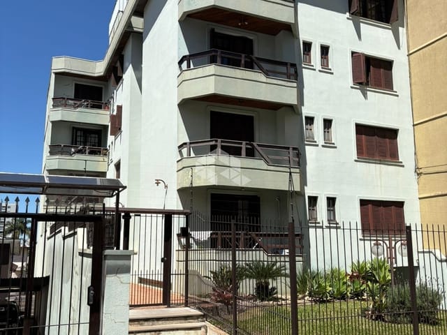 Apartamento 3 quartos e 1 banheiro, à venda, no bairro Panazzolo em Caxias do Sul