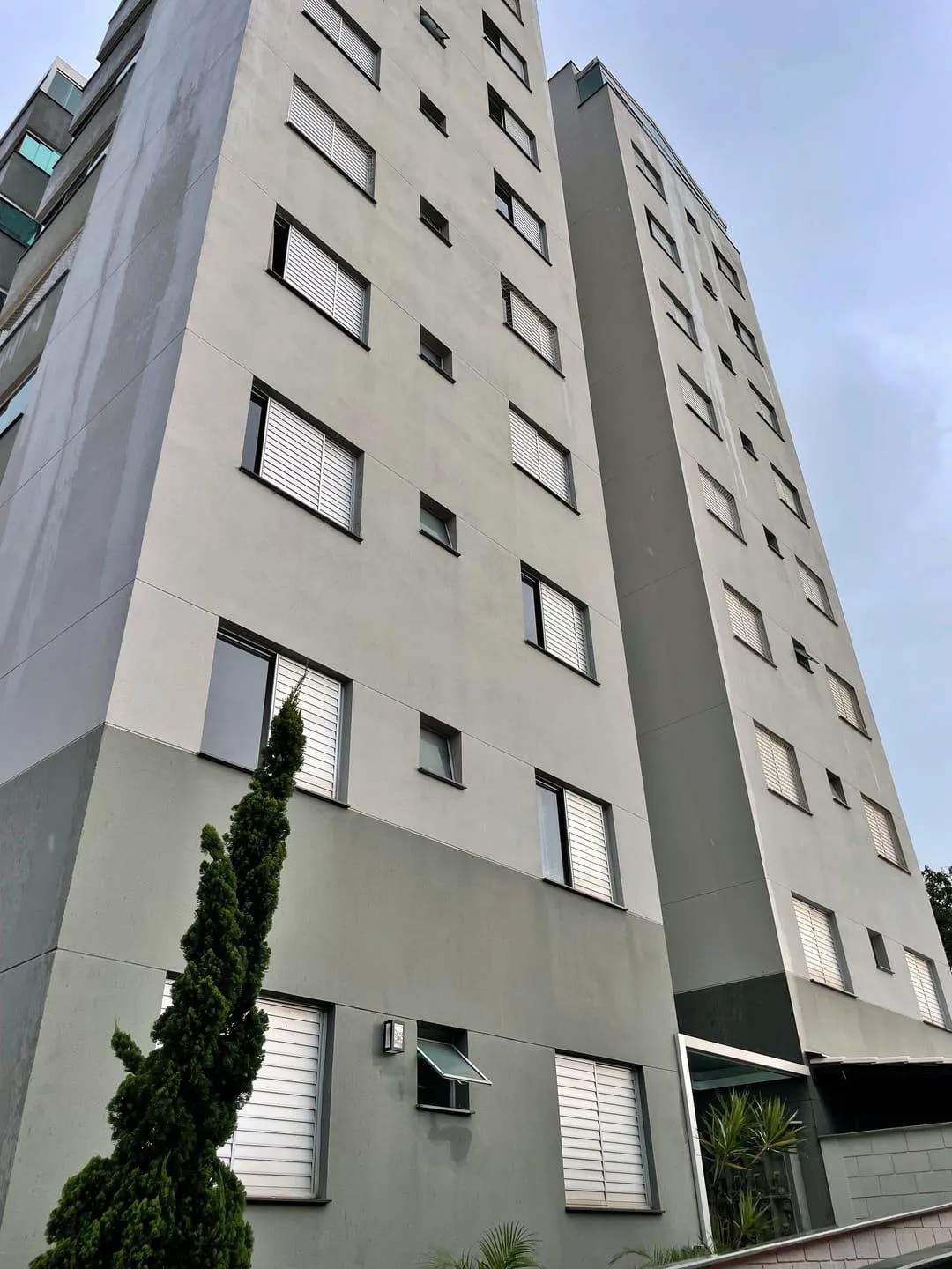 Apartamento para alugar com 02 quartos, varanda e 01 vaga de garagem no Bairro Teixeira Dias, Belo Horizonte/MG