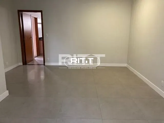 Apartamento com 70m² 3 quartos e 1 banheiro, à venda, no bairro Centro em Campinas