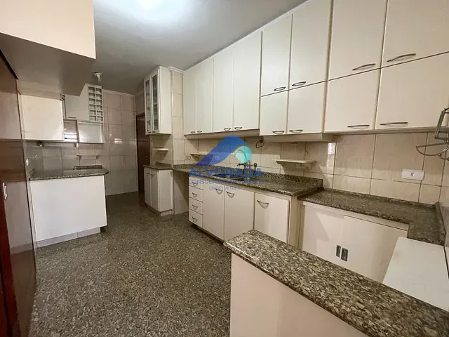 Apartamento 3 quartos e 4 banheiros, à venda, no bairro Vila Adyana em São José dos Campos