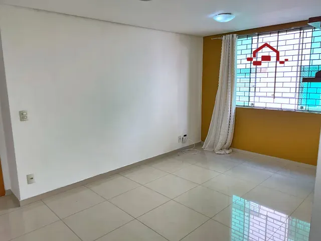 Apartamento 3 quartos e 2 banheiros, à venda, no bairro Carlos Prates em Belo Horizonte