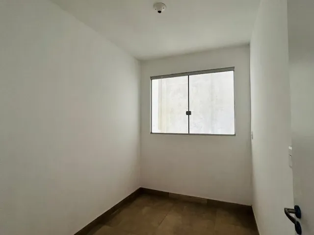Apartamento 2 quartos e 1 banheiro, à venda, no bairro Europa em Contagem
