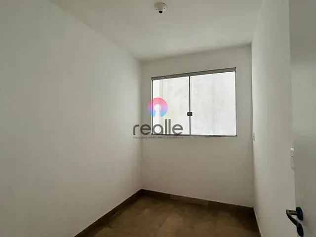 Apartamento 2 quartos e 1 banheiro, à venda, no bairro Europa em Contagem