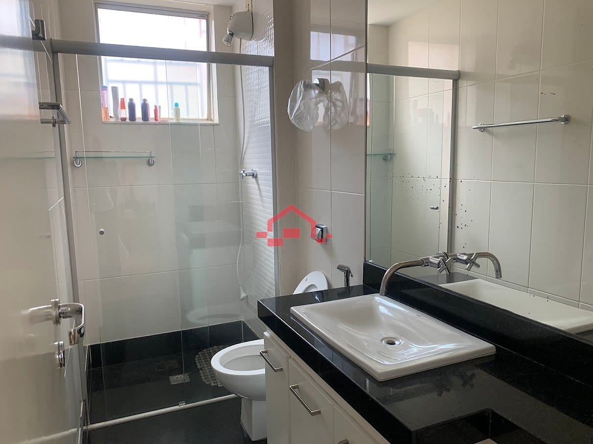 Apartamento para alugar com 4 quartos, 220m² - Foto 5