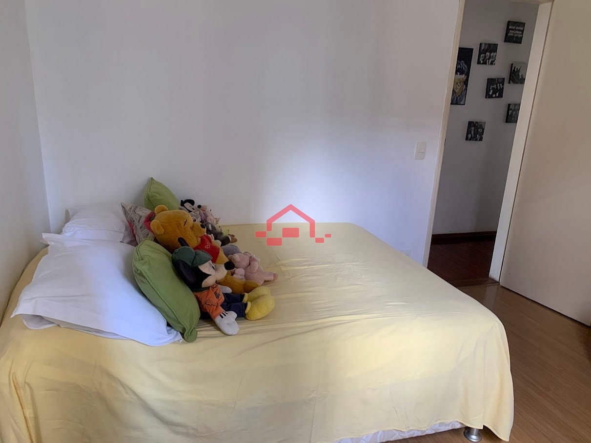 Apartamento para alugar com 4 quartos, 220m² - Foto 6