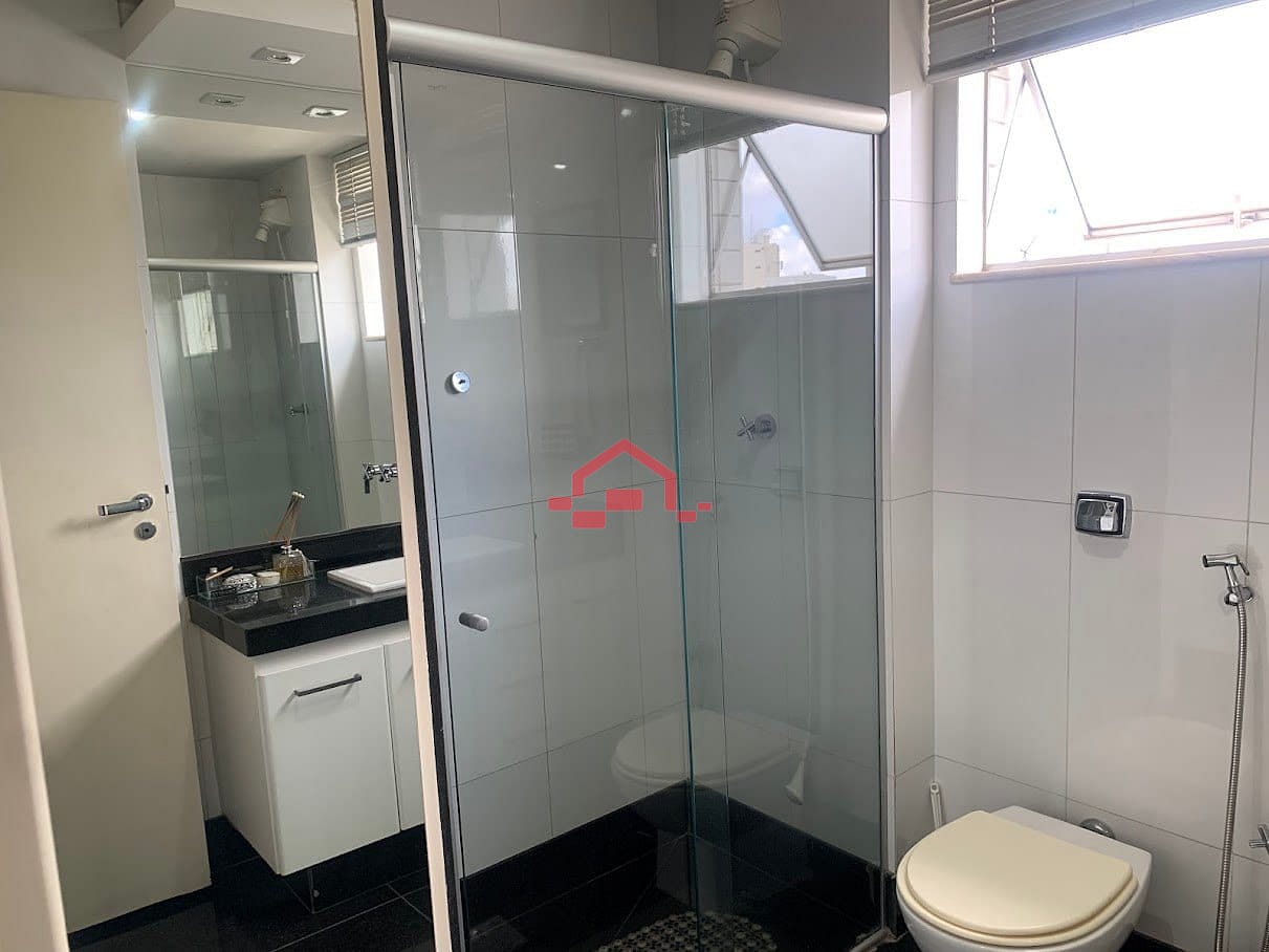 Apartamento para alugar com 4 quartos, 220m² - Foto 10