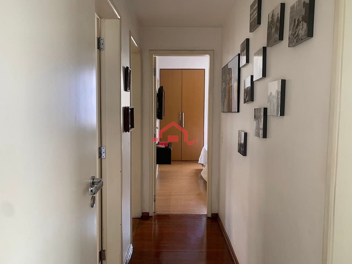 Apartamento para alugar com 4 quartos, 220m² - Foto 11