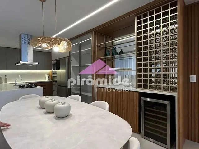 Apartamento com 118m² 3 quartos e 2 banheiros, à venda, no bairro Praia das Palmeiras em Caraguatatuba