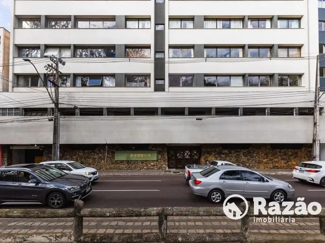 Apartamento 2 quartos e 1 banheiro, para alugar, no bairro Centro em Curitiba