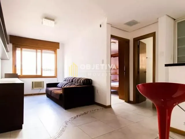 Apartamento 1 quarto e 1 banheiro, para alugar, no bairro Azenha em Porto Alegre