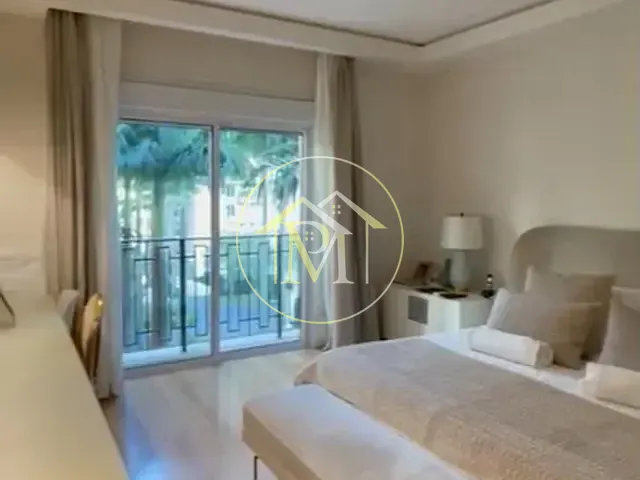 Apartamento 4 quartos e 6 banheiros, à venda ou para alugar, no bairro Jardim Panorama em São Paulo