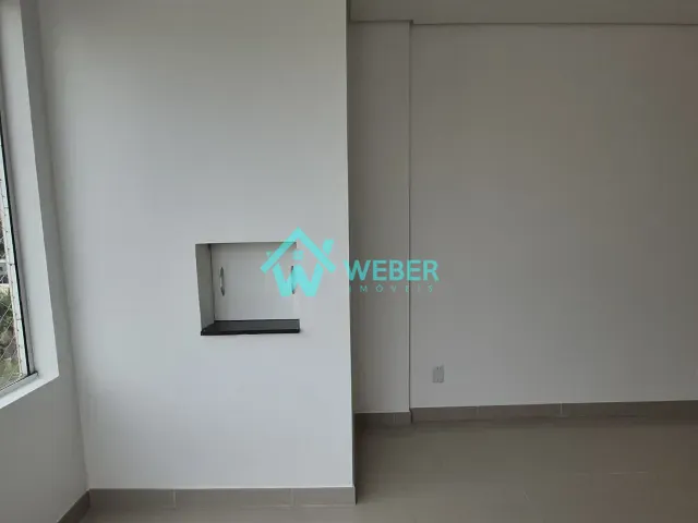 Apartamento 2 quartos e 2 banheiros, para alugar, no bairro Guarani em Novo Hamburgo