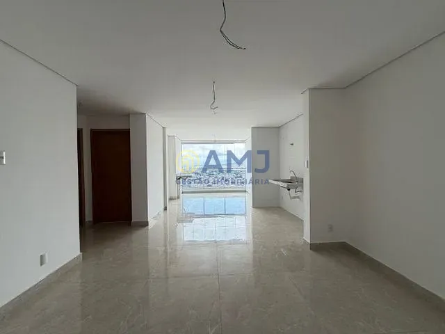 Apartamento 3 quartos e 3 banheiros, à venda, no bairro Setor Coimbra em Goiânia