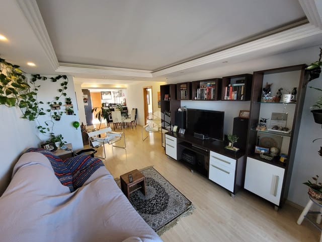 Apartamento 3 quartos e 2 banheiros, à venda, no bairro Madureira em Caxias do Sul