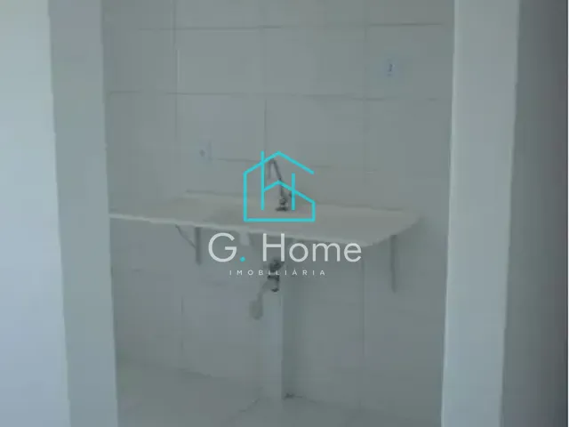 Apartamento com 65m² 3 quartos e 1 banheiro, à venda, no bairro Centro em Cambé