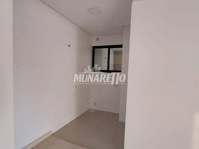 Apartamento com 120m² 2 quartos e 2 banheiros, para alugar, no bairro Centro em Concórdia