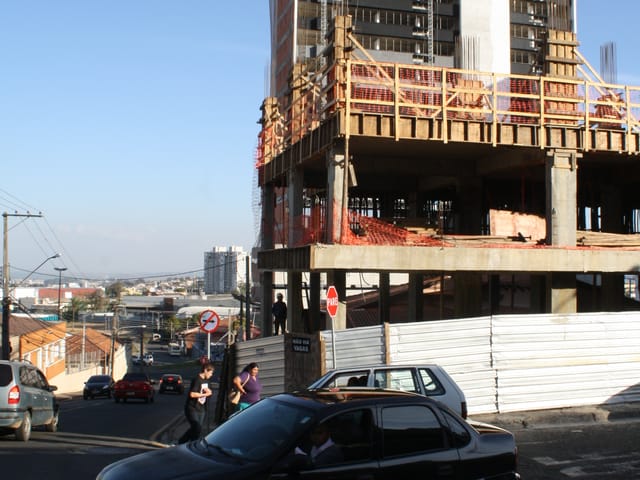 Apartamento com 155m² 3 quartos e 2 banheiros, à venda, no bairro Centro em Ponta Grossa