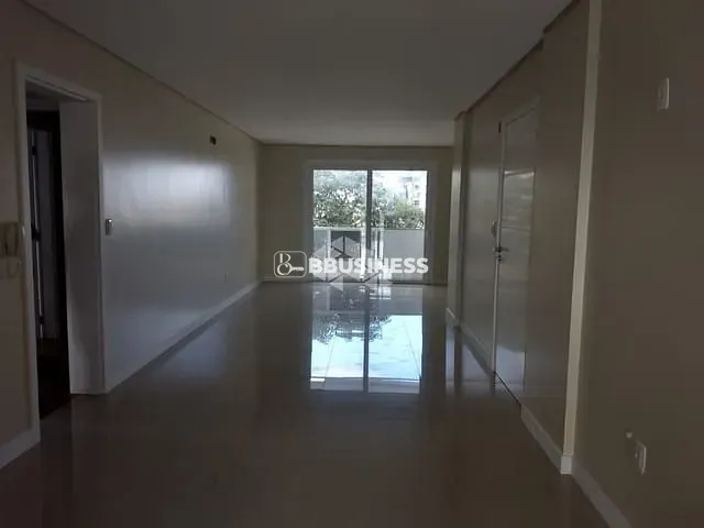 Apartamento 3 quartos e 1 banheiro, à venda, no bairro Madureira em Caxias do Sul