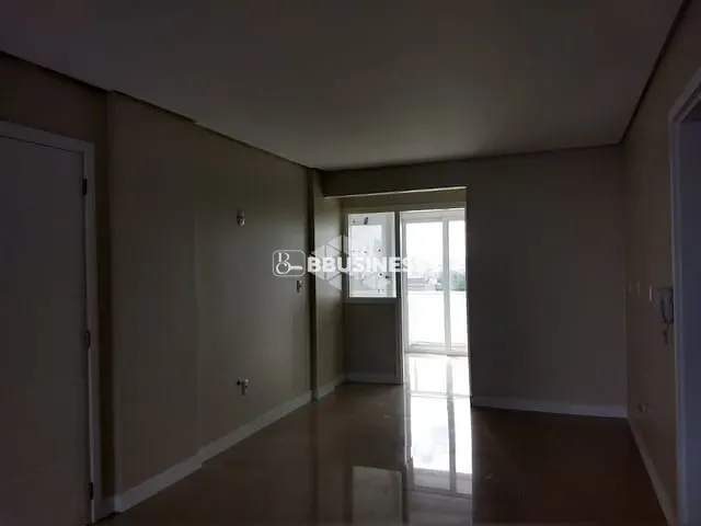 Apartamento 3 quartos e 1 banheiro, à venda, no bairro Madureira em Caxias do Sul