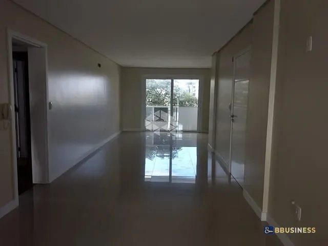 Apartamento 3 quartos e 1 banheiro, à venda, no bairro Madureira em Caxias do Sul