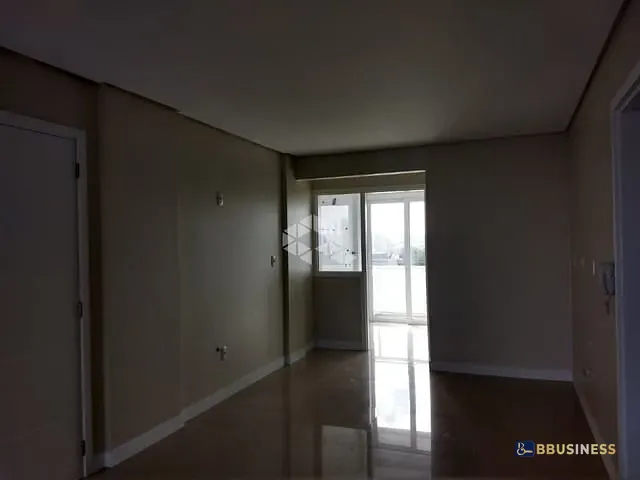 Apartamento 3 quartos e 1 banheiro, à venda, no bairro Madureira em Caxias do Sul