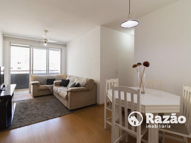 Apartamento 2 quartos e 2 banheiros, para alugar, no bairro Rebouças em Curitiba
