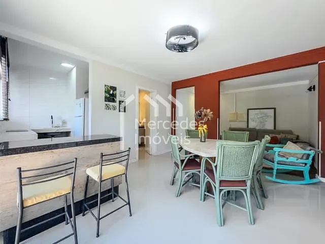 Apartamento com 65m² 2 quartos e 2 banheiros, para alugar, no bairro Praia dos Amores em Balneário Camboriú