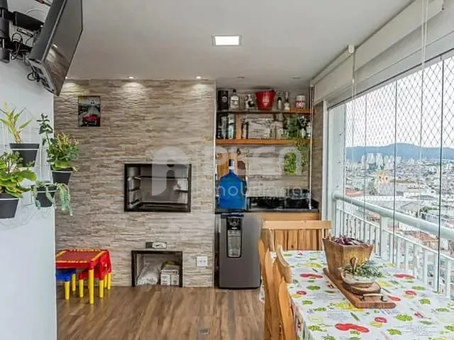 Apartamento 2 quartos e 2 banheiros, para alugar, no bairro Vila Ester (Zona Norte) em São Paulo