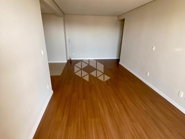 Apartamento 3 quartos e 2 banheiros, à venda, no bairro Madureira em Caxias do Sul