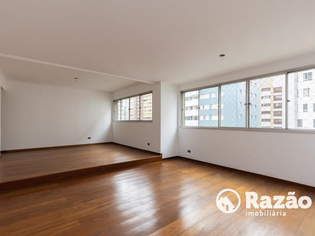 Apartamento 3 quartos e 4 banheiros, para alugar, no bairro Batel em Curitiba