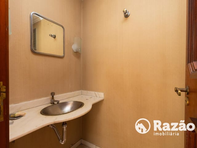 Apartamento 3 quartos e 4 banheiros, para alugar, no bairro Batel em Curitiba