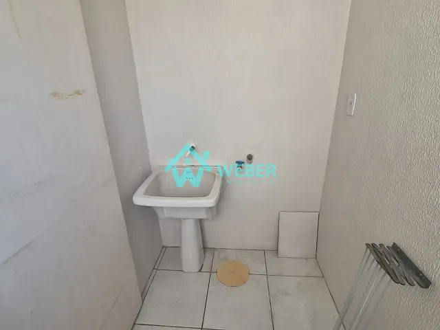 Apartamento 2 quartos e 1 banheiro, para alugar, no bairro Pátria Nova em Novo Hamburgo