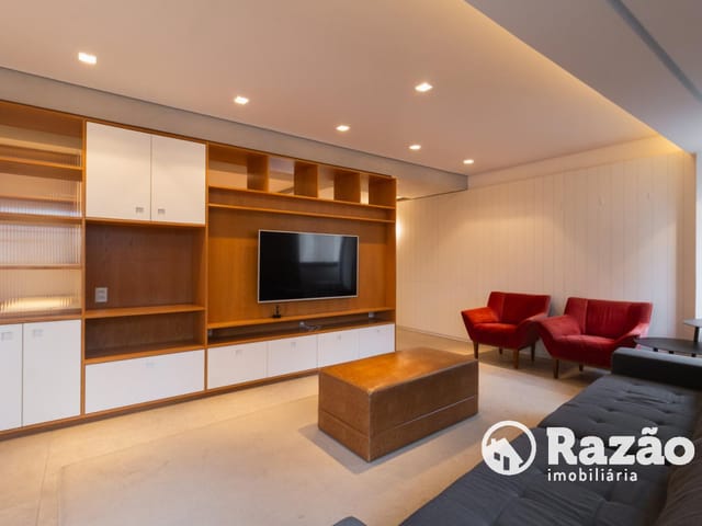 Apartamento 4 quartos e 4 banheiros, para alugar, no bairro Água Verde em Curitiba